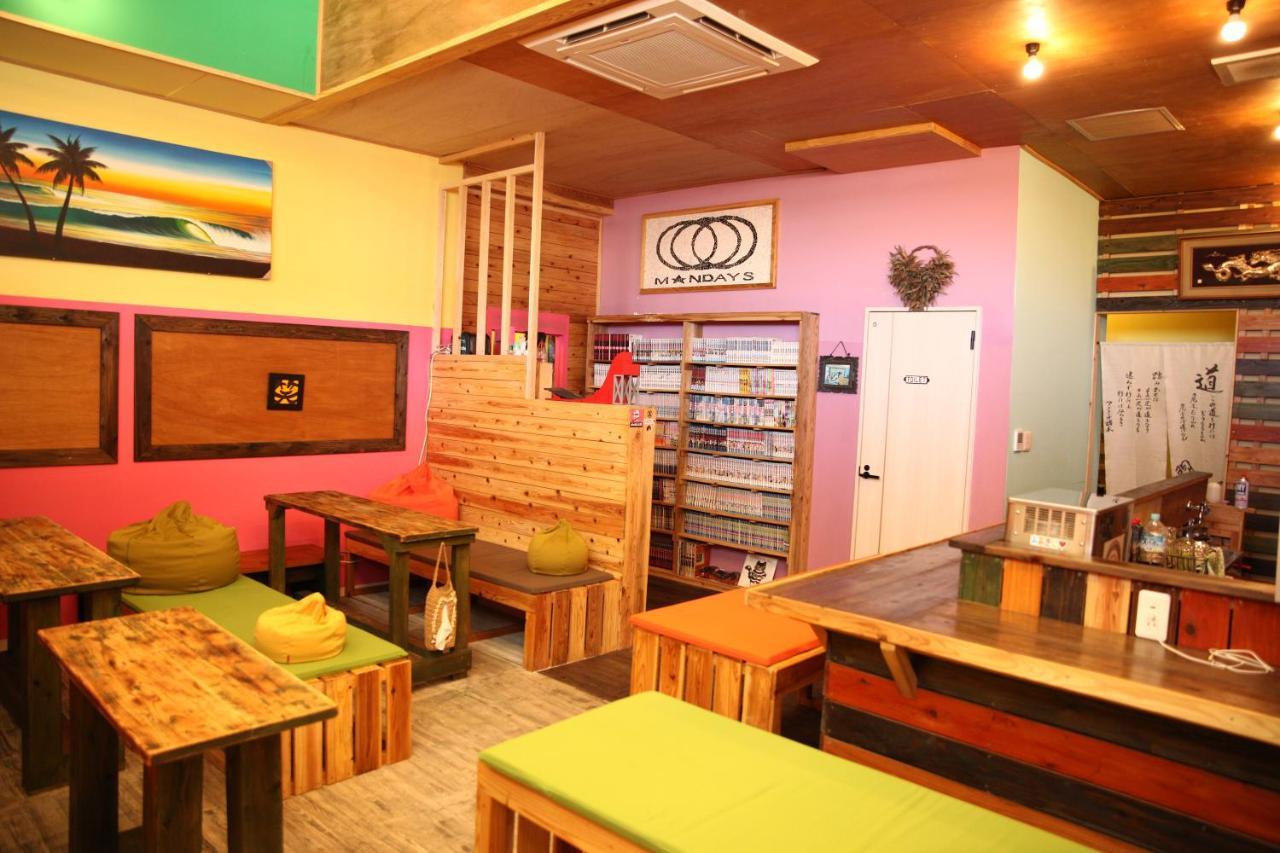 Hostel みーまん奄美 Amami Zewnętrze zdjęcie