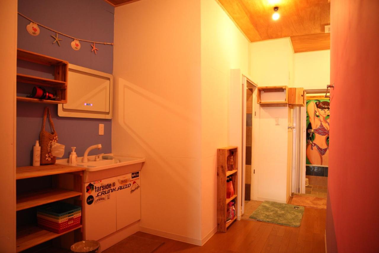 Hostel みーまん奄美 Amami Zewnętrze zdjęcie